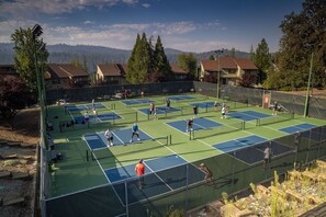 House, 3 Bedrooms | Sport court - Star of the Mountain - The Star of Your Vacation by Yosemite Region Resorts (Groveland)