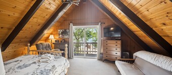 Cozy Cabin On The Cove - Lakefront with Private Dock by Yosemite Region Resorts