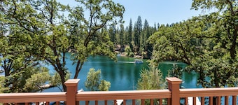 Better at the Lake - Lakefront with Gorgeous Views and a Private Dock by Yosemite Region Resorts