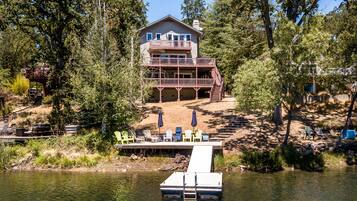 House, 4 Bedrooms | Exterior