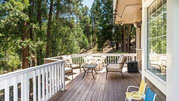 House, 3 Bedrooms | Terrace/patio