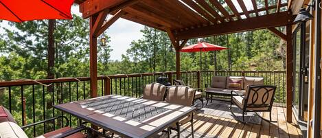 House, 3 Bedrooms | Outdoor dining
