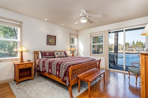 House, 5 Bedrooms | 5 bedrooms, laptop workspace, free WiFi - Casa Cassaretto - This Beautiful Lakefront Home is Only 50 yards from Marina Beach by Yosemite Region Resorts (Groveland)