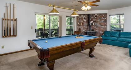 Miner's Claim by Yosemite Region Resorts