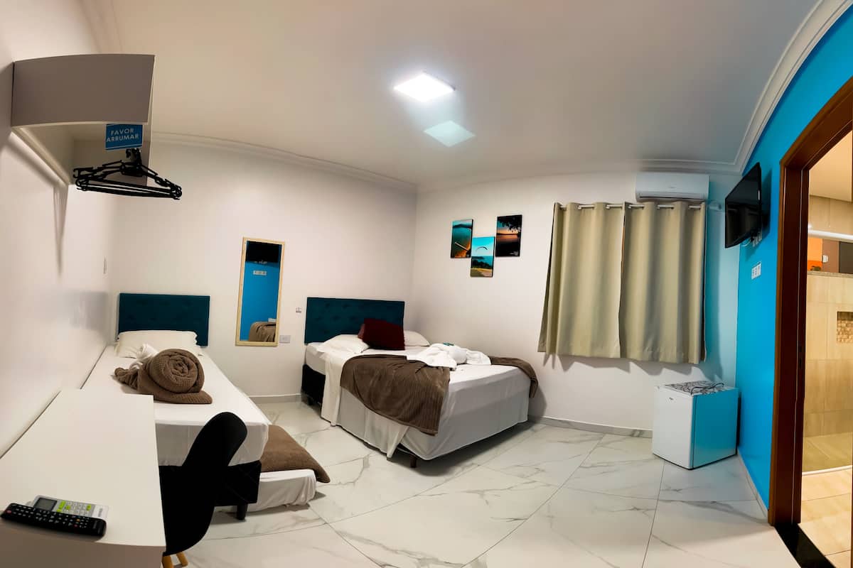Minibar, desk, free WiFi, bed sheets