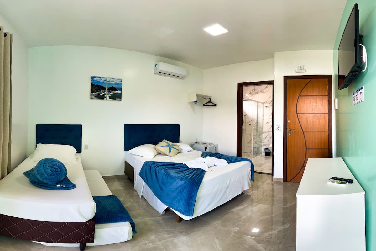 Minibar, desk, free WiFi, bed sheets