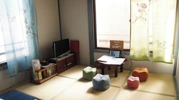 基础公寓 | 迷你吧、笔记本电脑工作区、免费 WiFi、床单