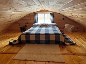 2 slaapkamers, een strijkplank/strijkijzer, reisbedje, gratis wifi