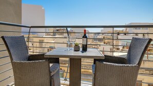 Unclassified image, 5 of 44, button - Luxury Apartment with Balcony, Central Area (Gzira)