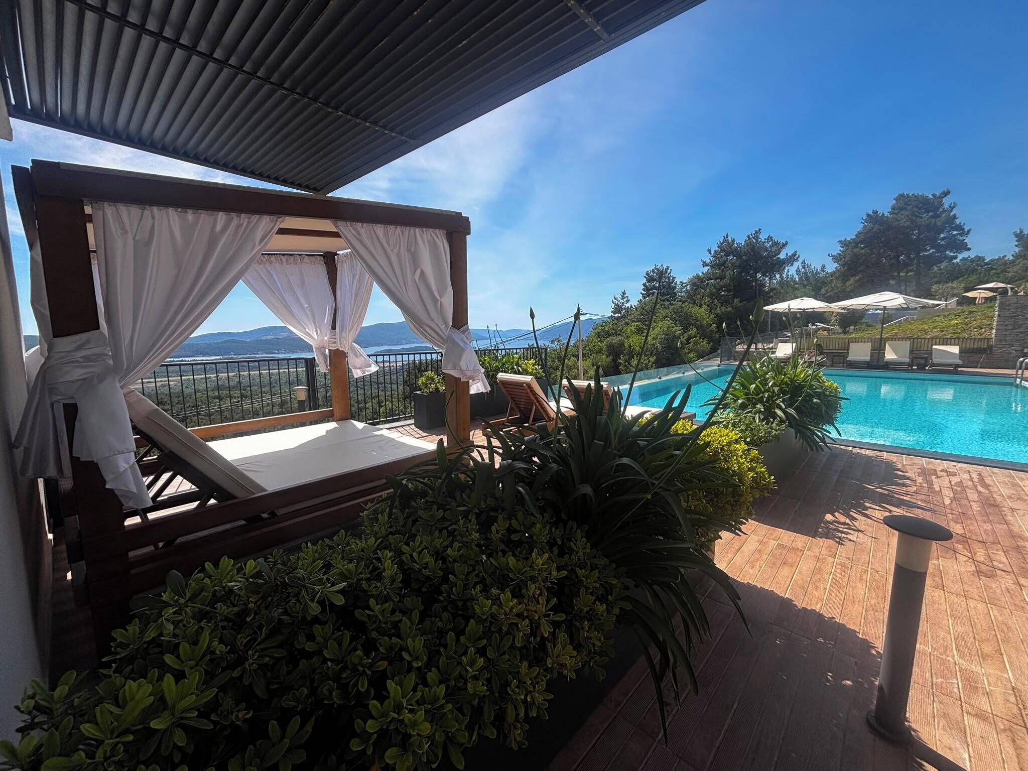 Panoramic Suite, Pool Access, Sea View | Terrace/patio