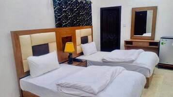 Habitación doble Deluxe | Tabla de planchar con plancha y wifi gratis