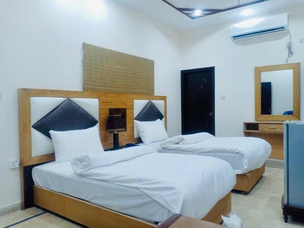 Tabla de planchar con plancha y wifi gratis 