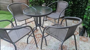 Tempat makan outdoor