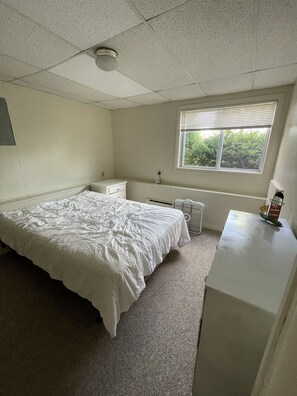 5 bedrooms, free WiFi, bed sheets