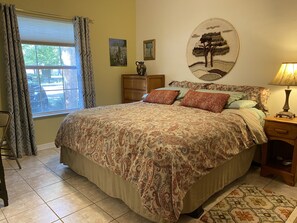 2 bedrooms, desk, iron/ironing board, free WiFi