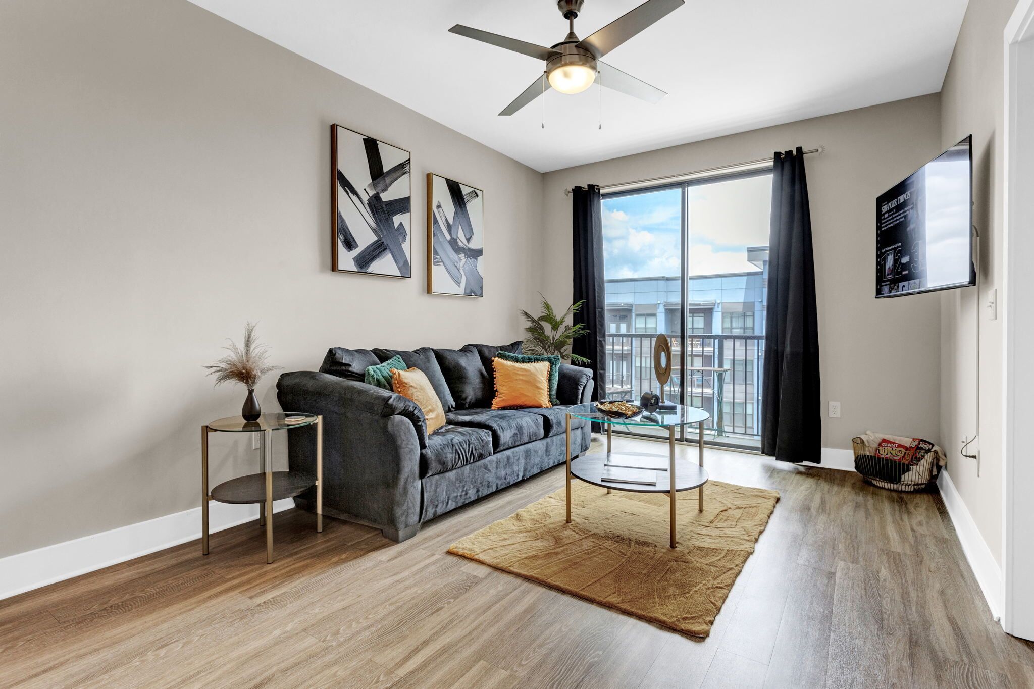 THE ZEN/King Bed Master/ Fast Wi-Fi/Free Netflix