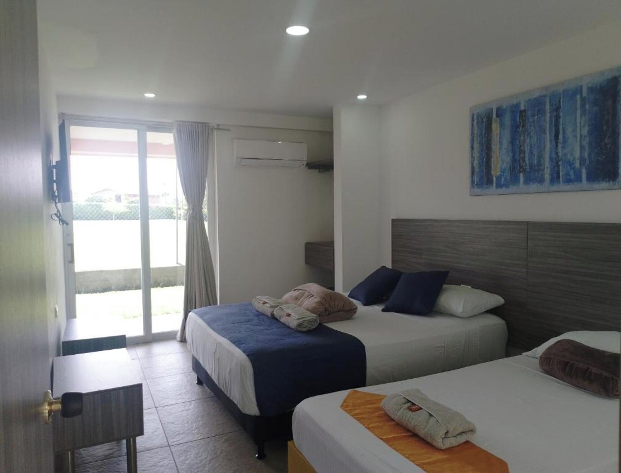 family triple room | premium bedding, down duvets, select comfort beds