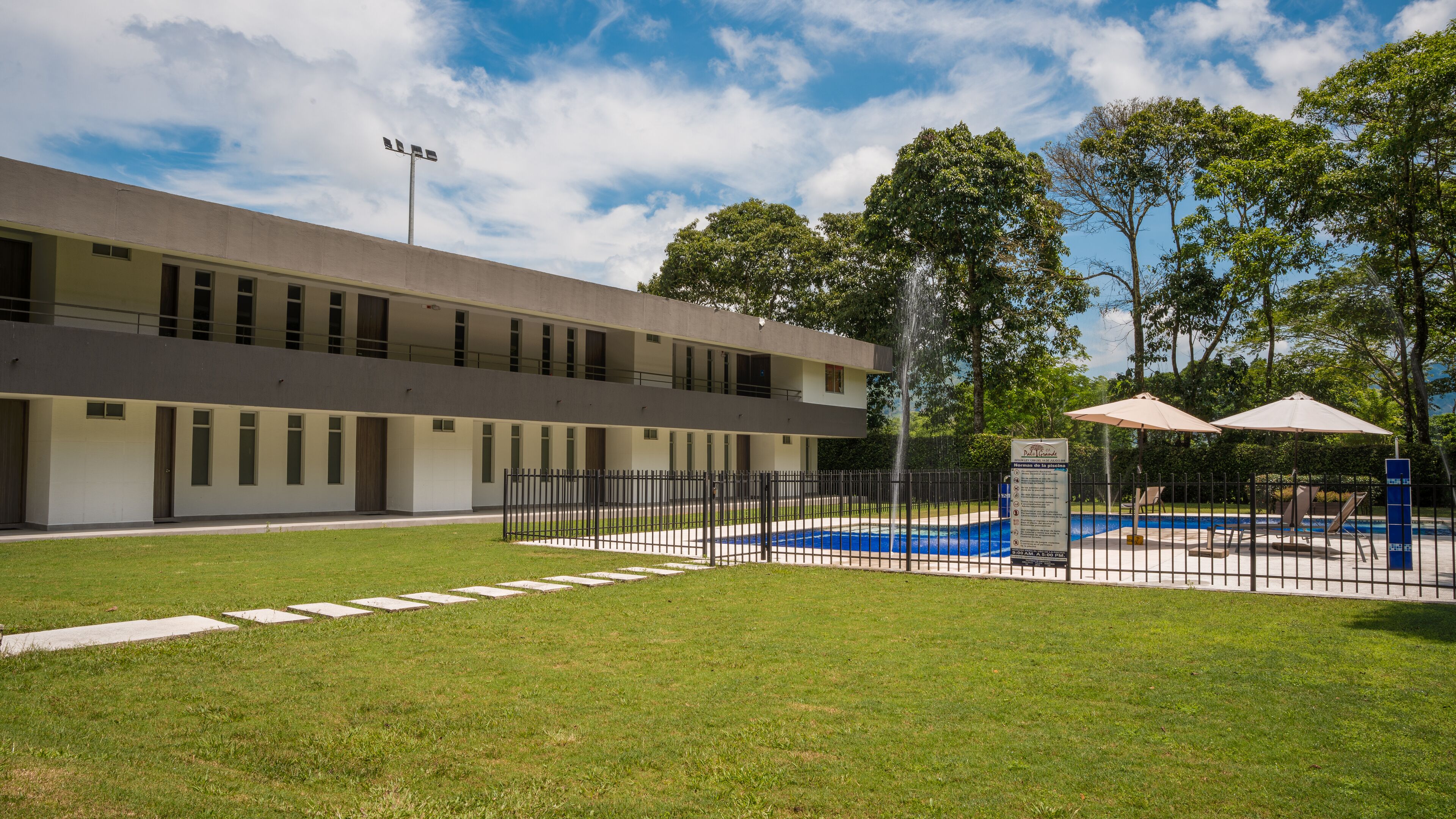 luxury suite | exterior