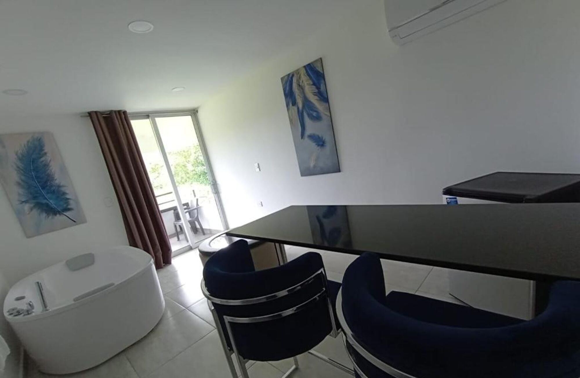 40-inch tv with cable channels