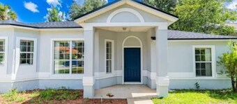 Beautiful, Pet-Friendly Coastal Getaway