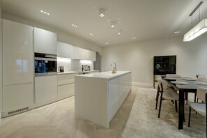 Fridge, microwave, oven, dishwasher - L'appartement (Κέρκυρα)