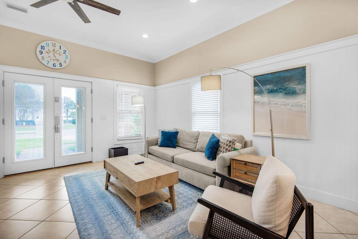 Photo 8 of 🐶️Pet Friendly- Close2Beach-Lovely-4BR Sweet Retreat🐶️