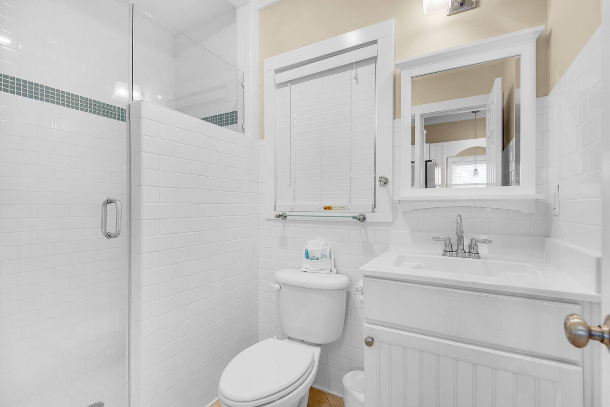 Photo 17 of 🐶️Pet Friendly- Close2Beach-Lovely-4BR Sweet Retreat🐶️