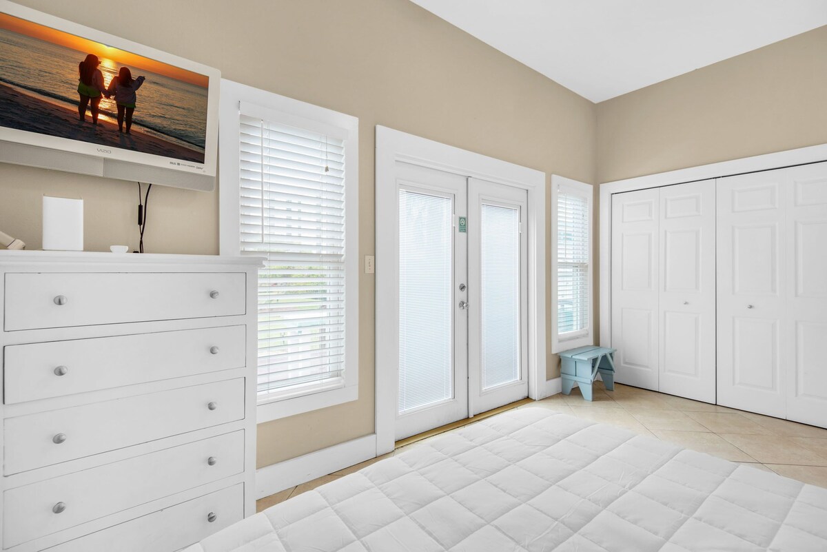 Photo 31 of 🐶️Pet Friendly- Close2Beach-Lovely-4BR Sweet Retreat🐶️