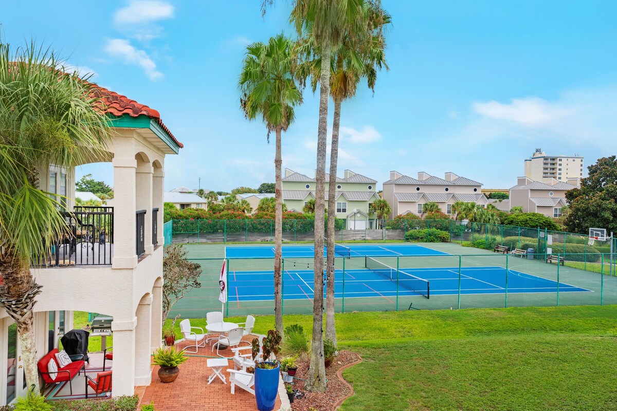 Photo 5 of 🐶️Pet Friendly- Close2Beach-Lovely-4BR Sweet Retreat🐶️