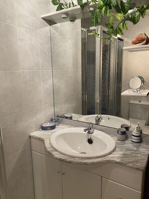 Dusche, Bidet