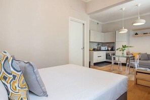 1 camera, ferro/asse da stiro, Wi-Fi