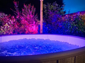 Maison, plusieurs lits | Piscine