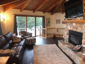 Smart TV, chimenea, videojuegos y impresora 