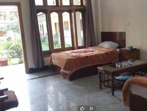Standard Double Room | Free WiFi - Hotel shaheen International (Gilgit)