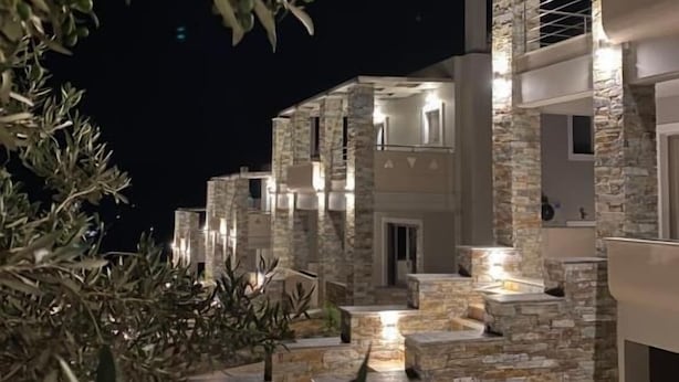 Exterior - VARDIANS VILLAS & SUITES (Karystos)