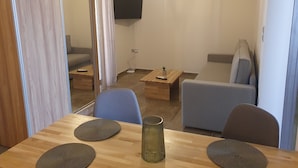 Standard Suite | Living area - VARDIANS VILLAS & SUITES (Karystos)