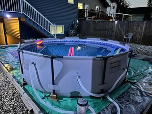 Outdoor spa tub - Comfy 2-bedroom basement with kitchen/bath for you. (Saskatoon)