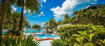 Atlantic Paradise by AvantStay | Great Location w/ & Shared Pool and hot tub!