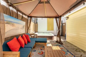 Bain à remous intérieur