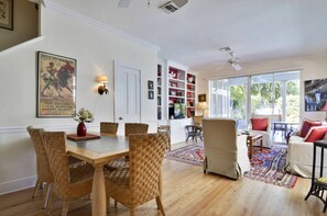Dining - Tropical Dreaming by AvantStay | 4 BLKS to Beach! Private Pool! (Key West)