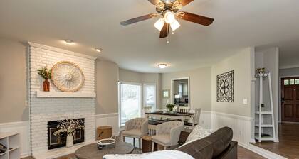 Escape to Blue Wilderness: A stylish townhouse