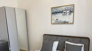 Apartment | 1 bedroom, iron/ironing board, free WiFi, bed sheets