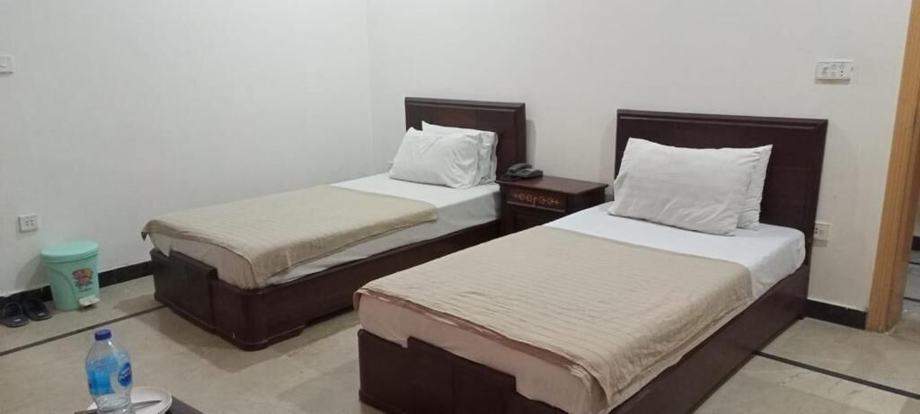 deluxe double room | iron/ironing board, free wifi