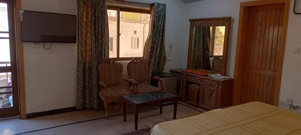 deluxe double room | iron/ironing board, free wifi