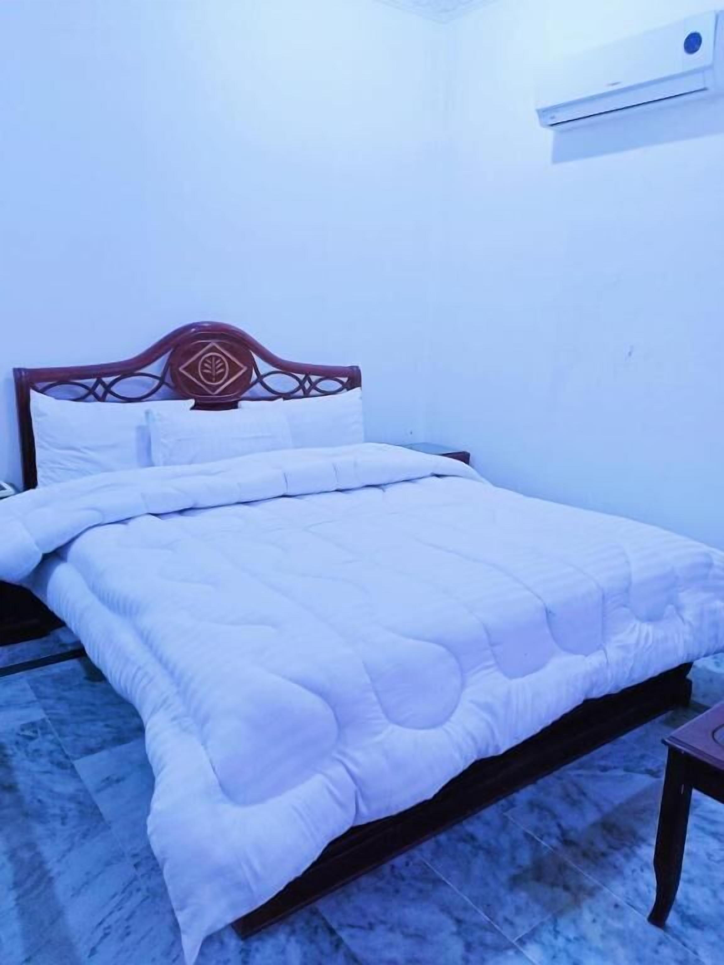 deluxe double room | iron/ironing board, free wifi