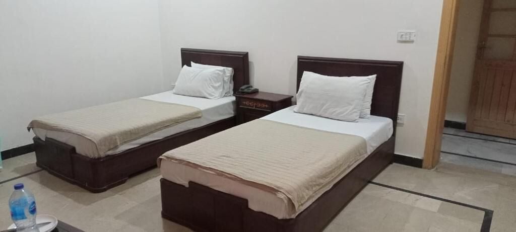 deluxe double room | iron/ironing board, free wifi