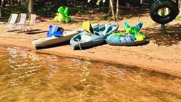 サンラウンジャー、ビーチタオル