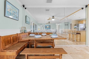 Dining - Sailboat Access minutes to River & Saltwater Pool -Villa Otterly Amazing- Roelens Vacations (Cape Coral)