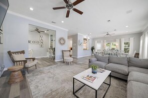 House, 6 Bedrooms | Living room - Flirty Flamingo by Five Star Properties (Destin)