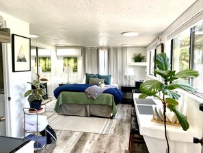 1 chambre, fer et planche à repasser, Wi-Fi, draps fournis